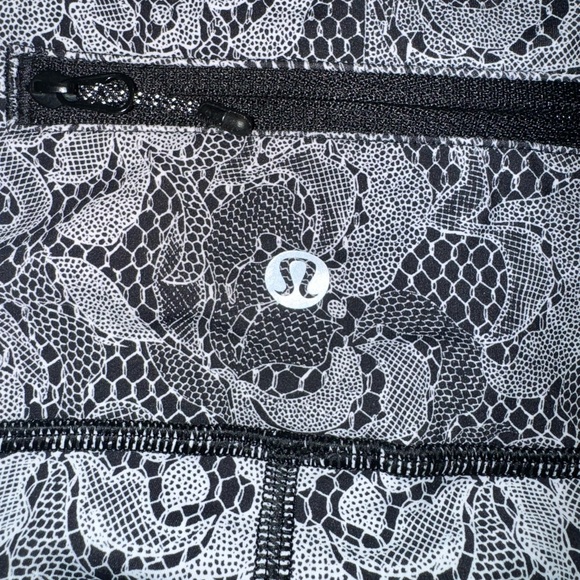 28” Lululemon Speed Wunder Tight Nulux Florence Speed Wunder 50G White Black 4. - Picture 8 of 14